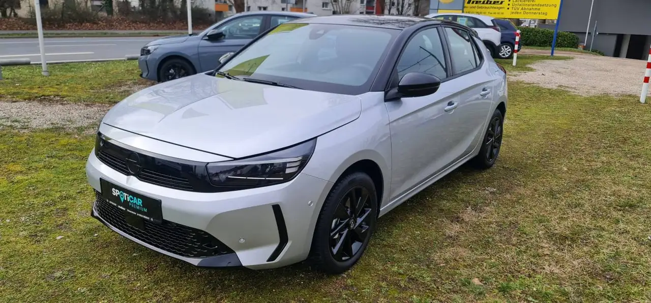 Opel Corsa GS 1.2 Automatik — Galería del vehículo 15