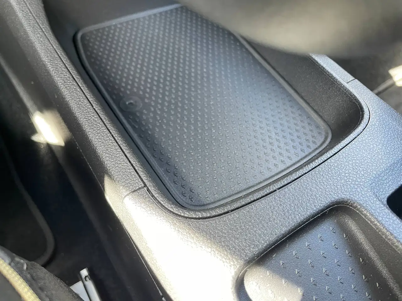 Renault Symbioz ICONIC E-TECH FULL HYBRID 145 — Vehicle gallery 14