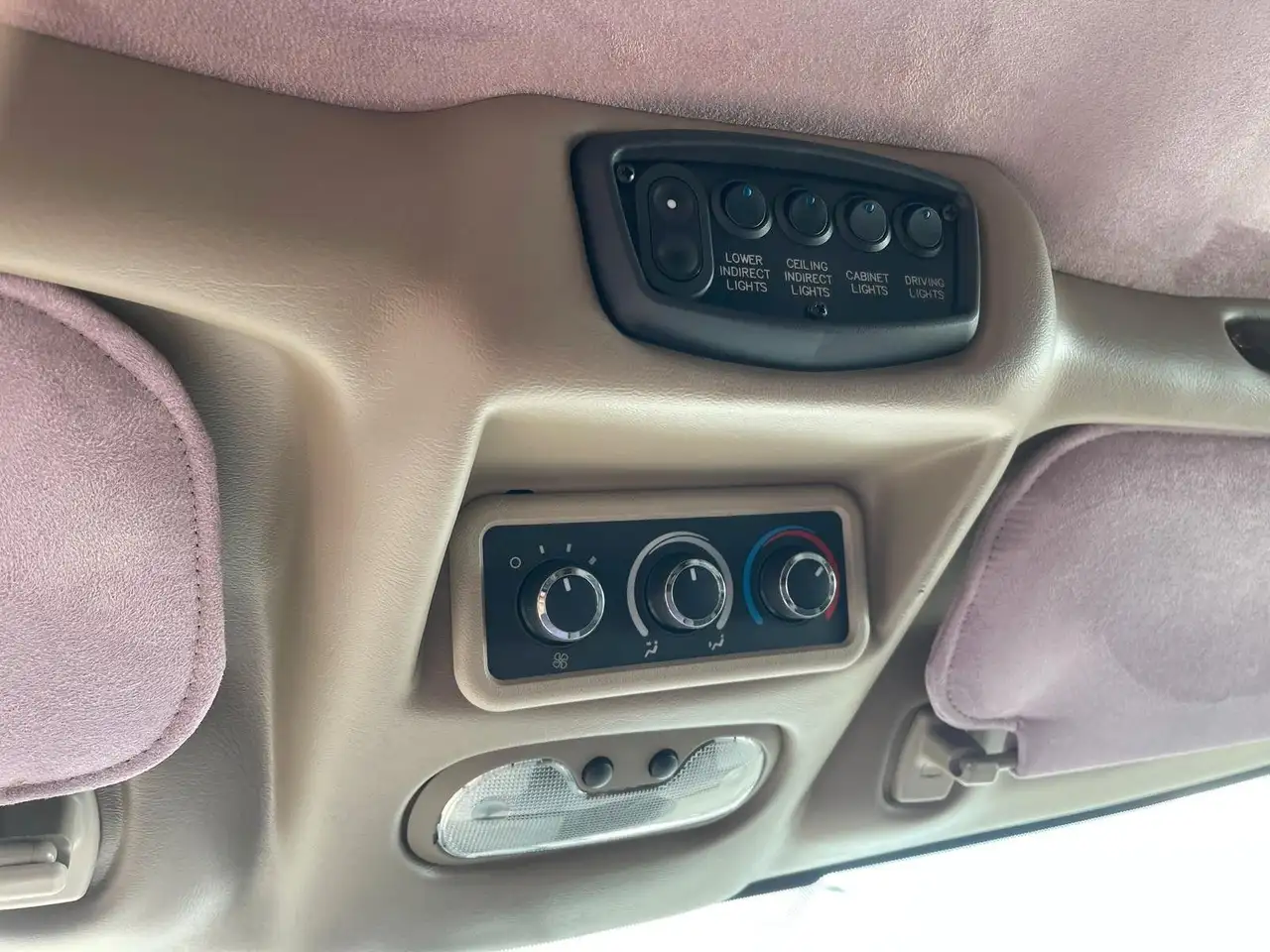 GMC Savana LONG+HIGHroof+NEW+CadillacFace+AWD+FULL — معرض صور السيارة 28