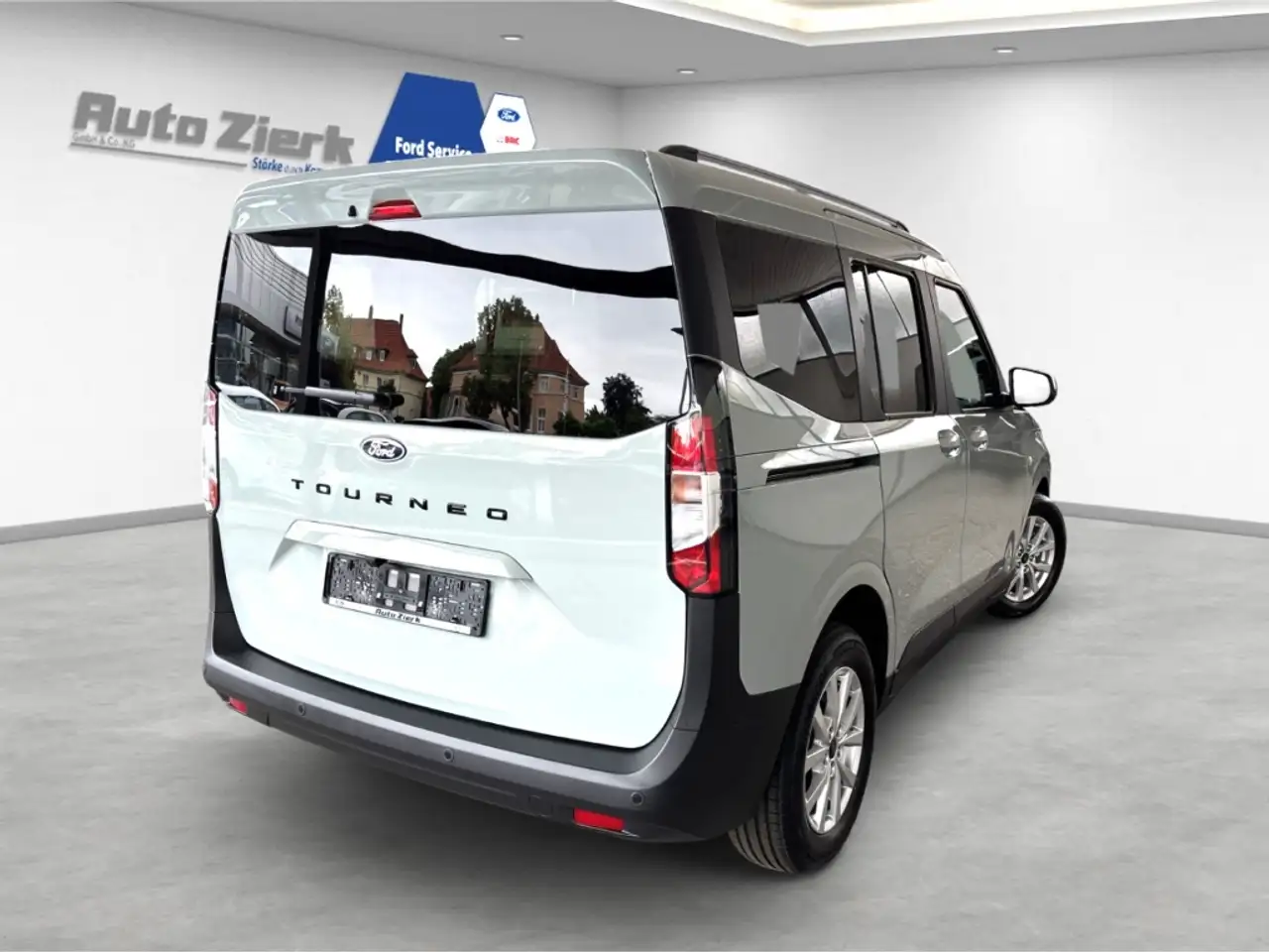 Ford Tourneo Courier Titanium 1.0 EcoBoost DAB RFK Winter.P. 2 — Galería del vehículo 4