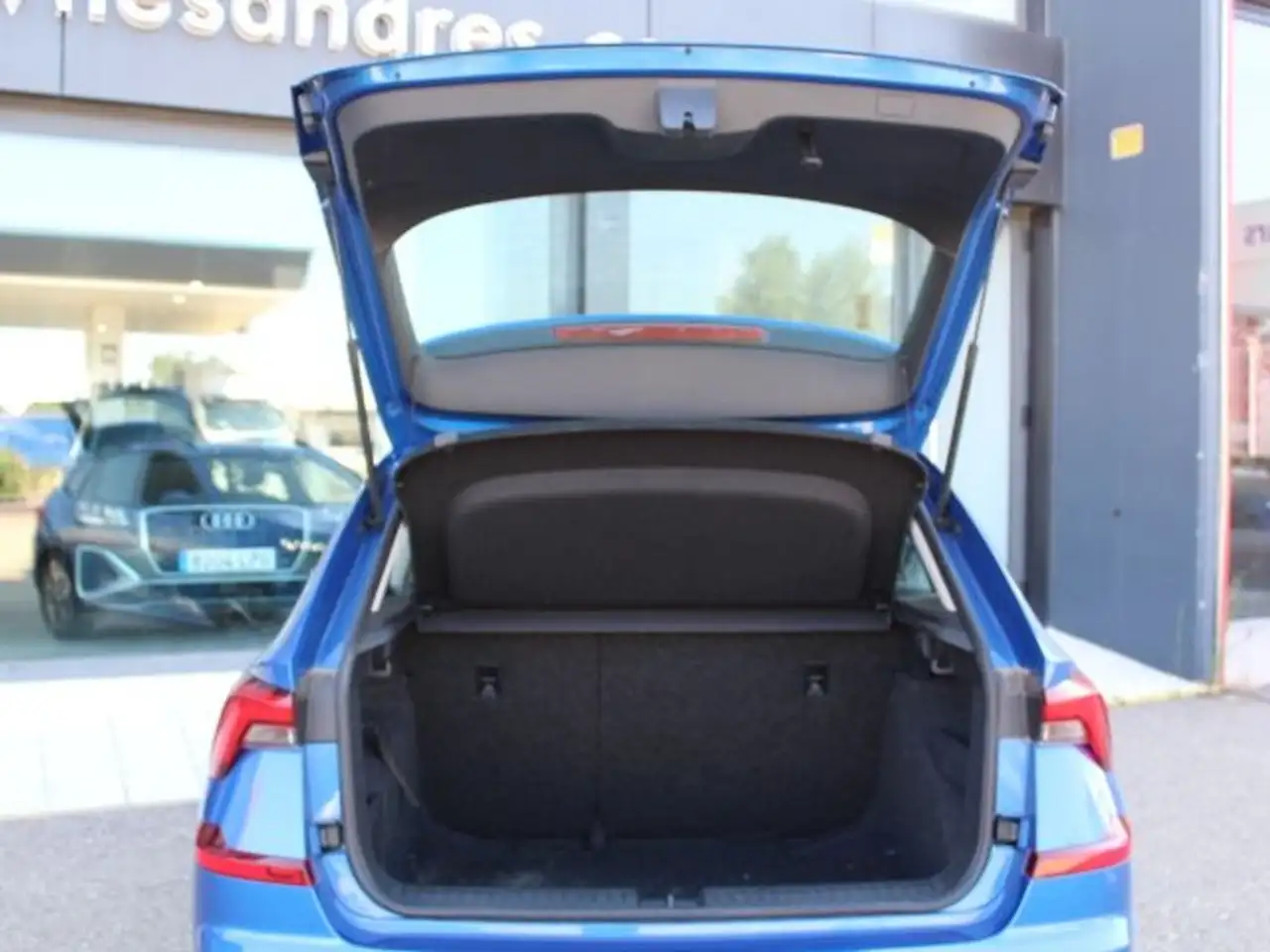 Skoda Kamiq 1.0 TSI Essence 70kW — Vehicle gallery 19