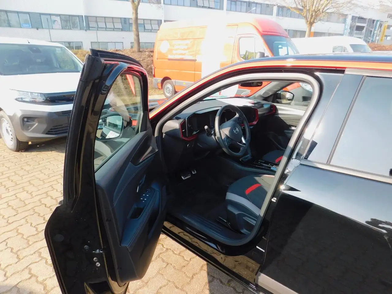 Opel Mokka-E GS Line — معرض صور السيارة 9