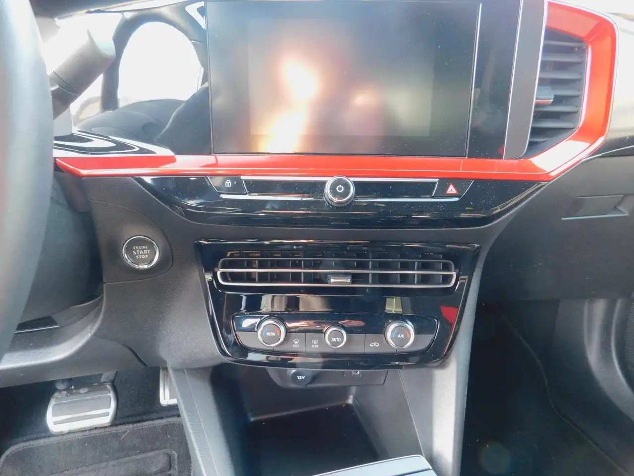 Opel Mokka-E GS Line — معرض صور السيارة 14