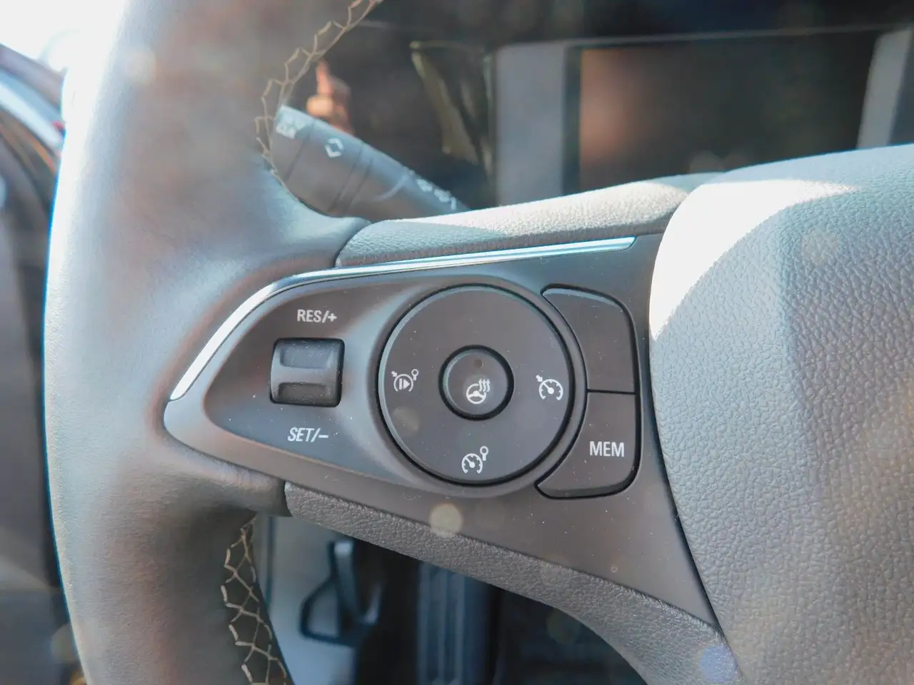 Opel Mokka-E GS Line — معرض صور السيارة 12