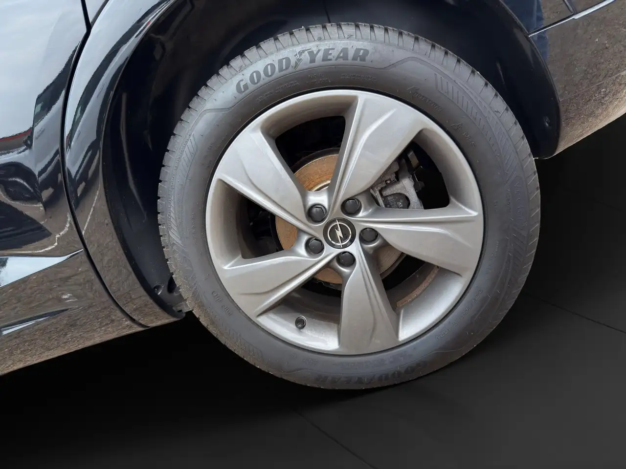 Opel Grandland 1.2 Turbo Enjoy 360+LED+SHZ+2xKlima — Galería del vehículo 18