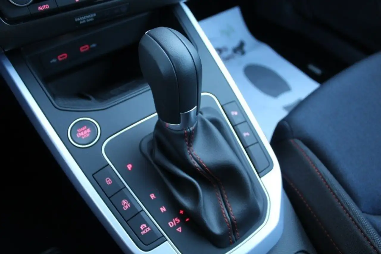 SEAT Arona 1.0 TSI 85kW (115CV) DSG FR XM — معرض صور السيارة 19
