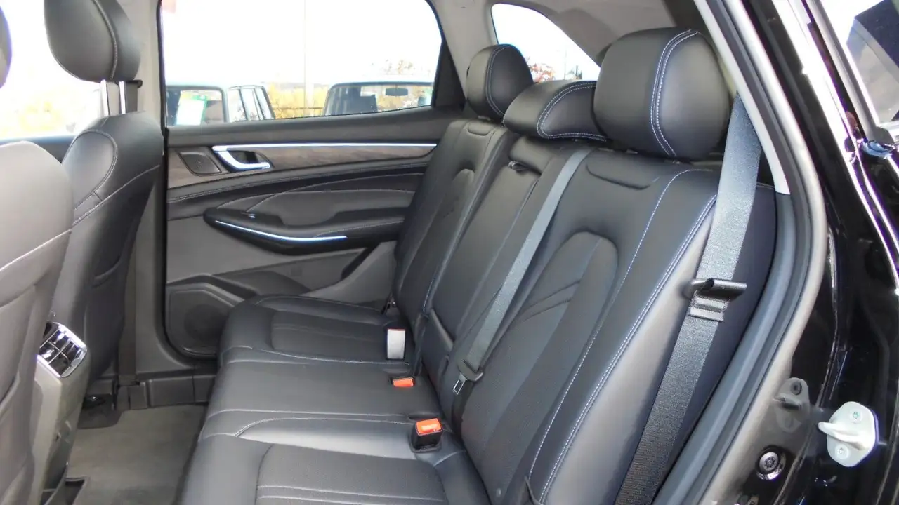DFSK Fengon 600 Fengon E5 PHEV Hybrid 7-sitzig, Allwetterreifen, — Galerie du véhicule 16