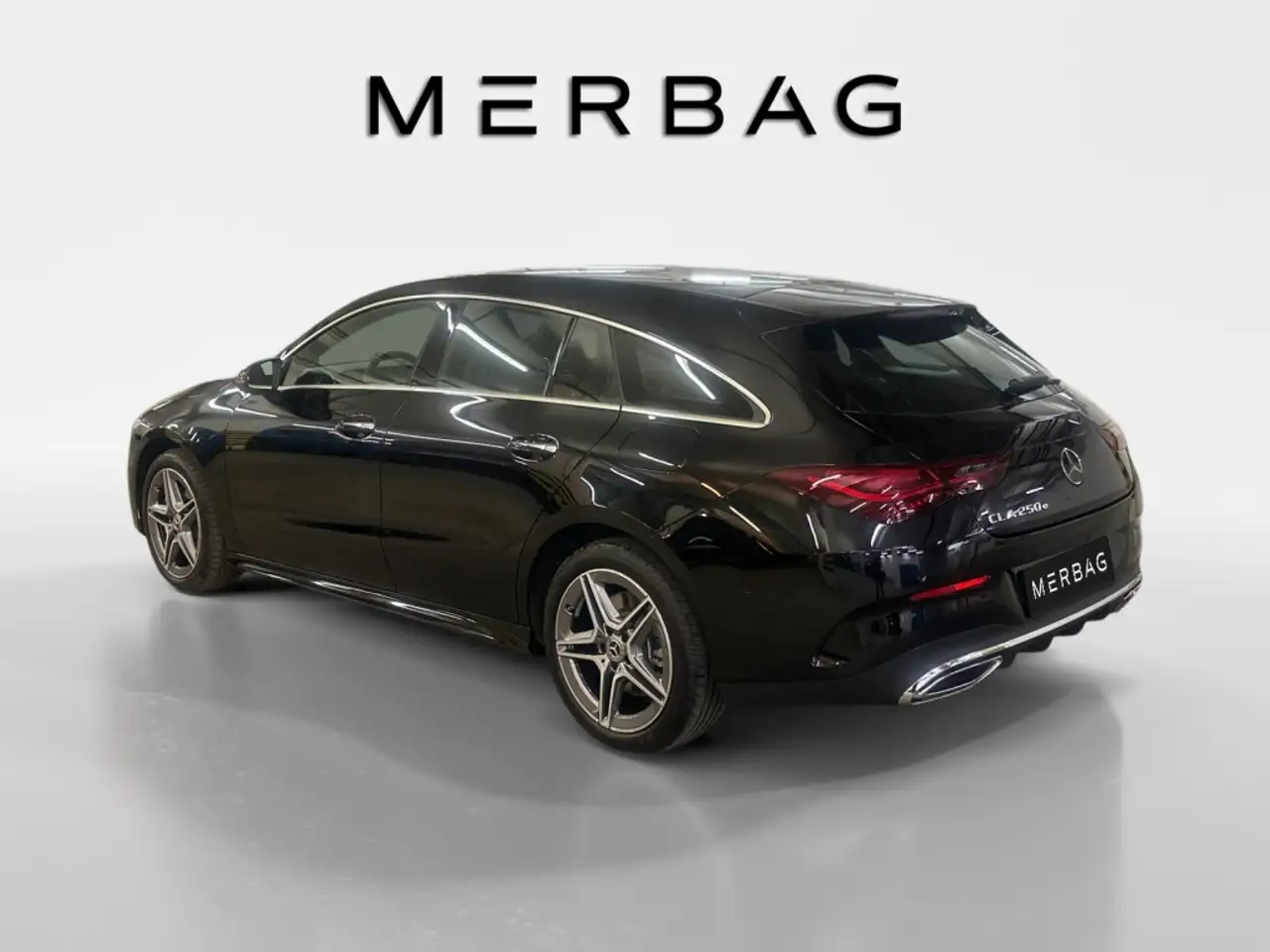 Mercedes-Benz CLA 250 e SB AMG Premium LED MBUX Premium Winter — Vehicle gallery 2