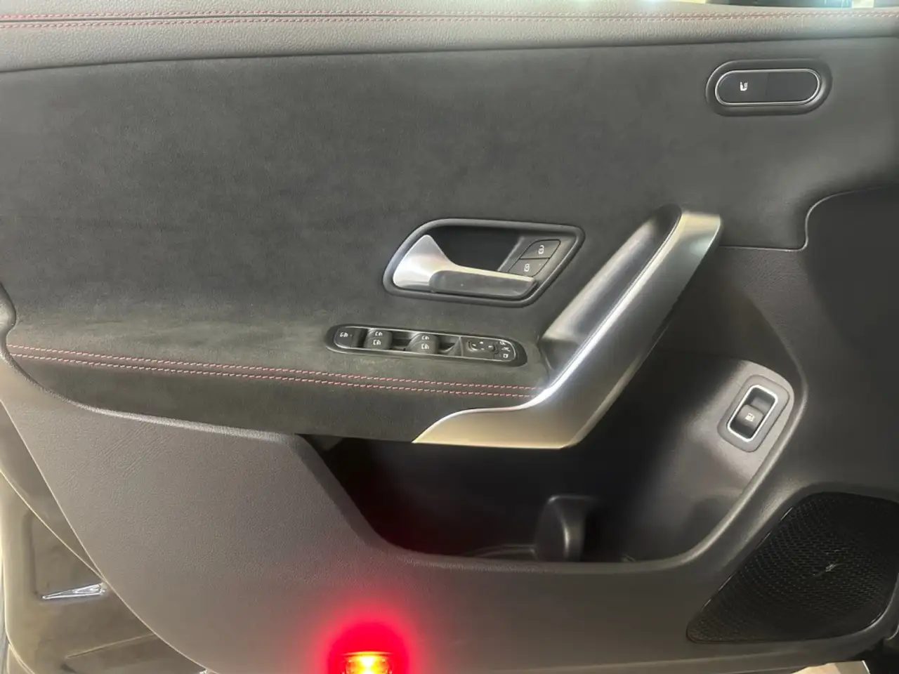 Mercedes-Benz CLA 250 e SB AMG Premium LED MBUX Premium Winter — Vehicle gallery 10