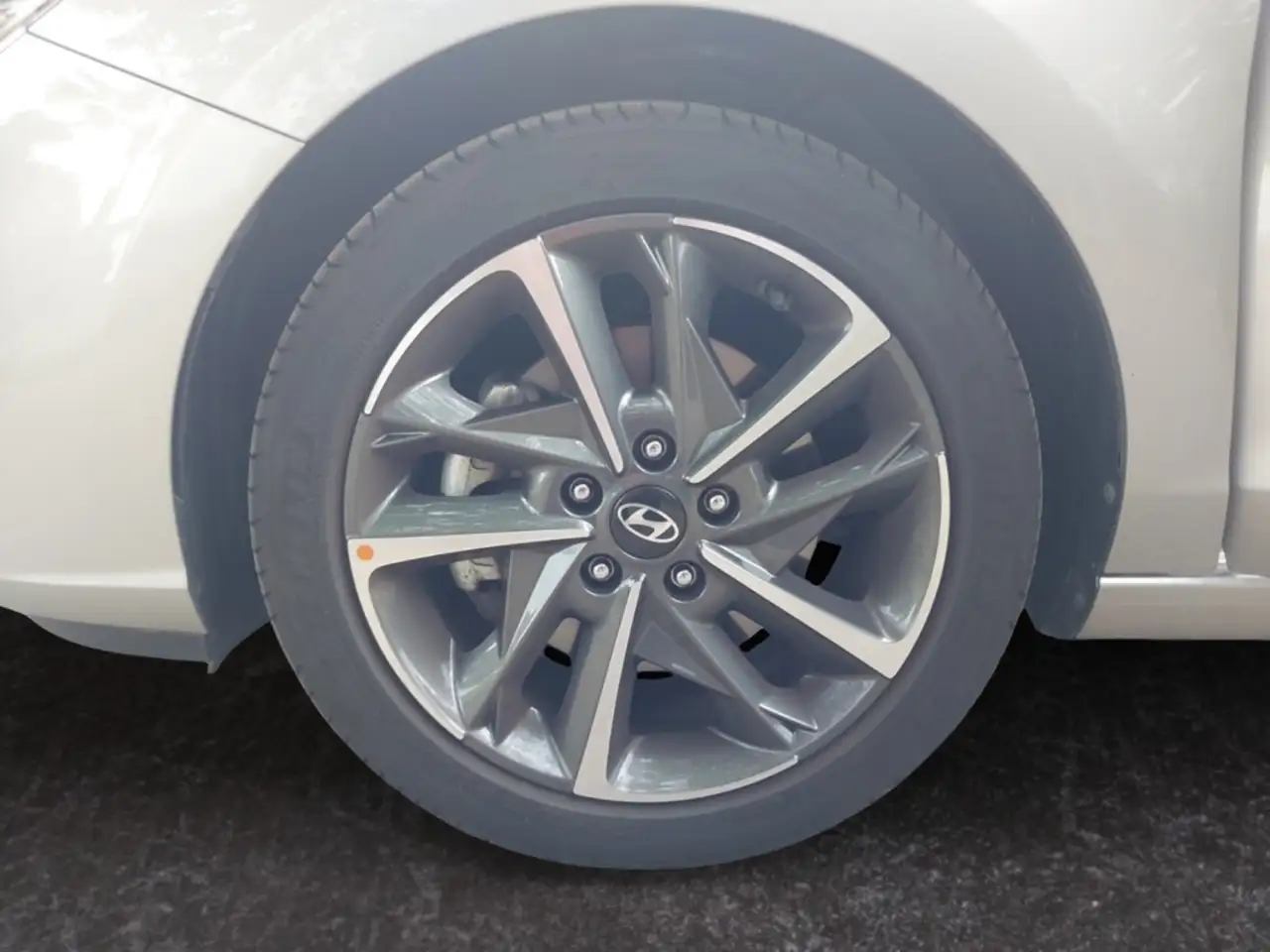 Hyundai i30 Advantage 1.0 T-GDI Navi Digitales Cockpit LED ACC — معرض صور السيارة 14