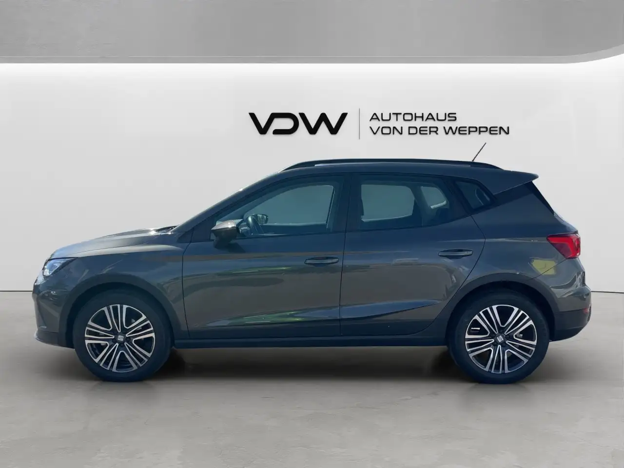 SEAT Arona Style Edition TSI DSG Navi ACC SHZ CarPlay — Vehicle gallery 3