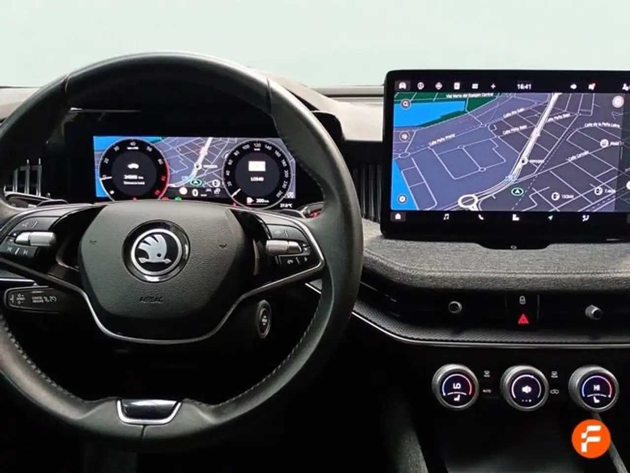 Skoda Superb Combi 1.5 TSI m-HEV 110kW DSG Selection — Galerie du véhicule 12