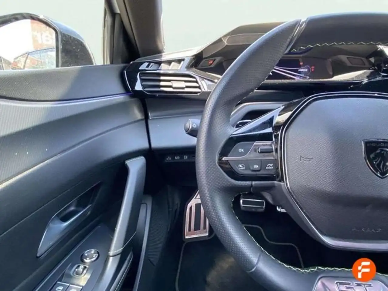Peugeot 408 Hybrid 225 Allure e-EAT8 — Galerie du véhicule 10