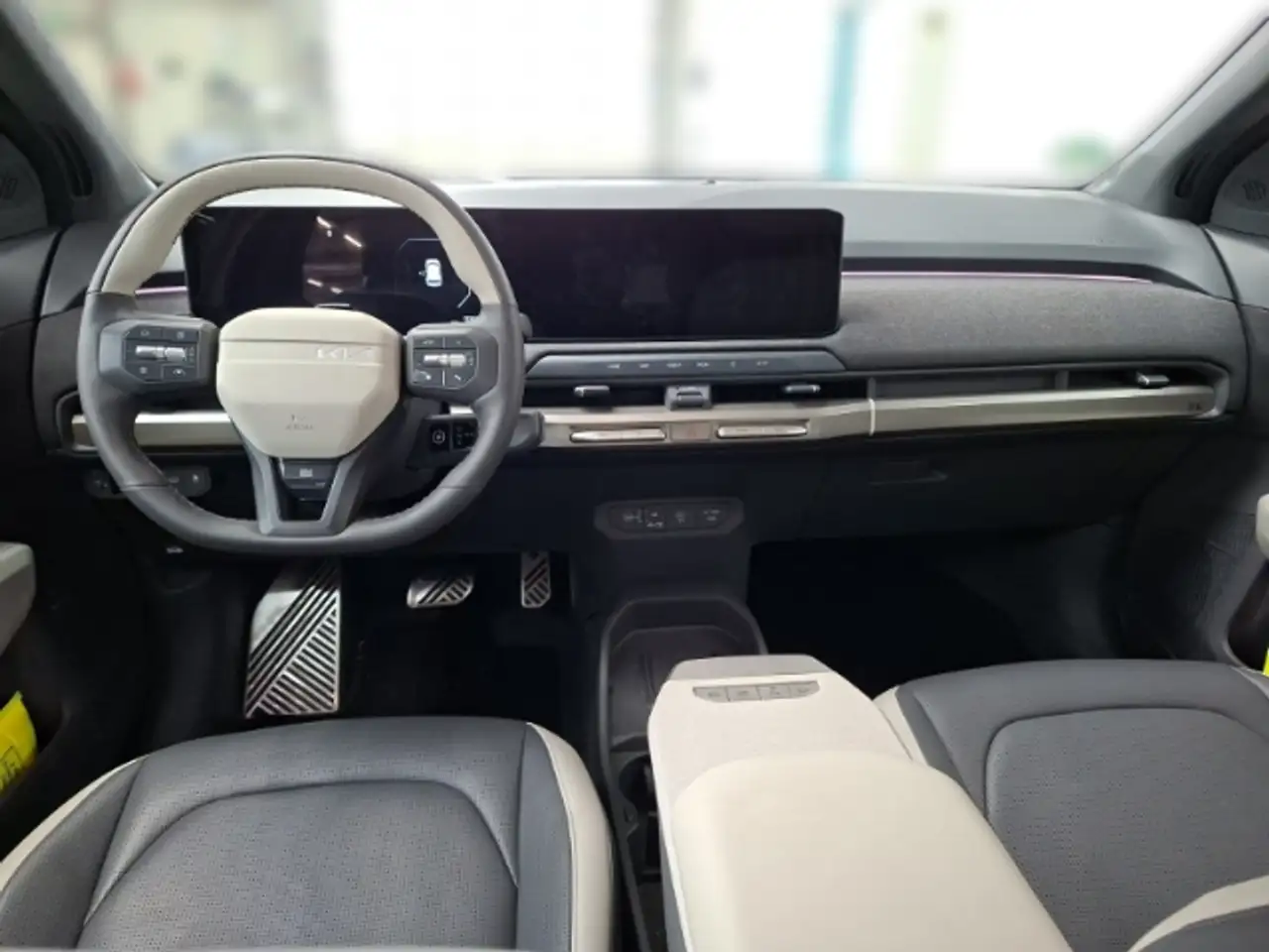 Kia EV3 GT-line 81,4kWh Klima,Navi,DAB,Kamera,Carplay,Temp — Vehicle gallery 9