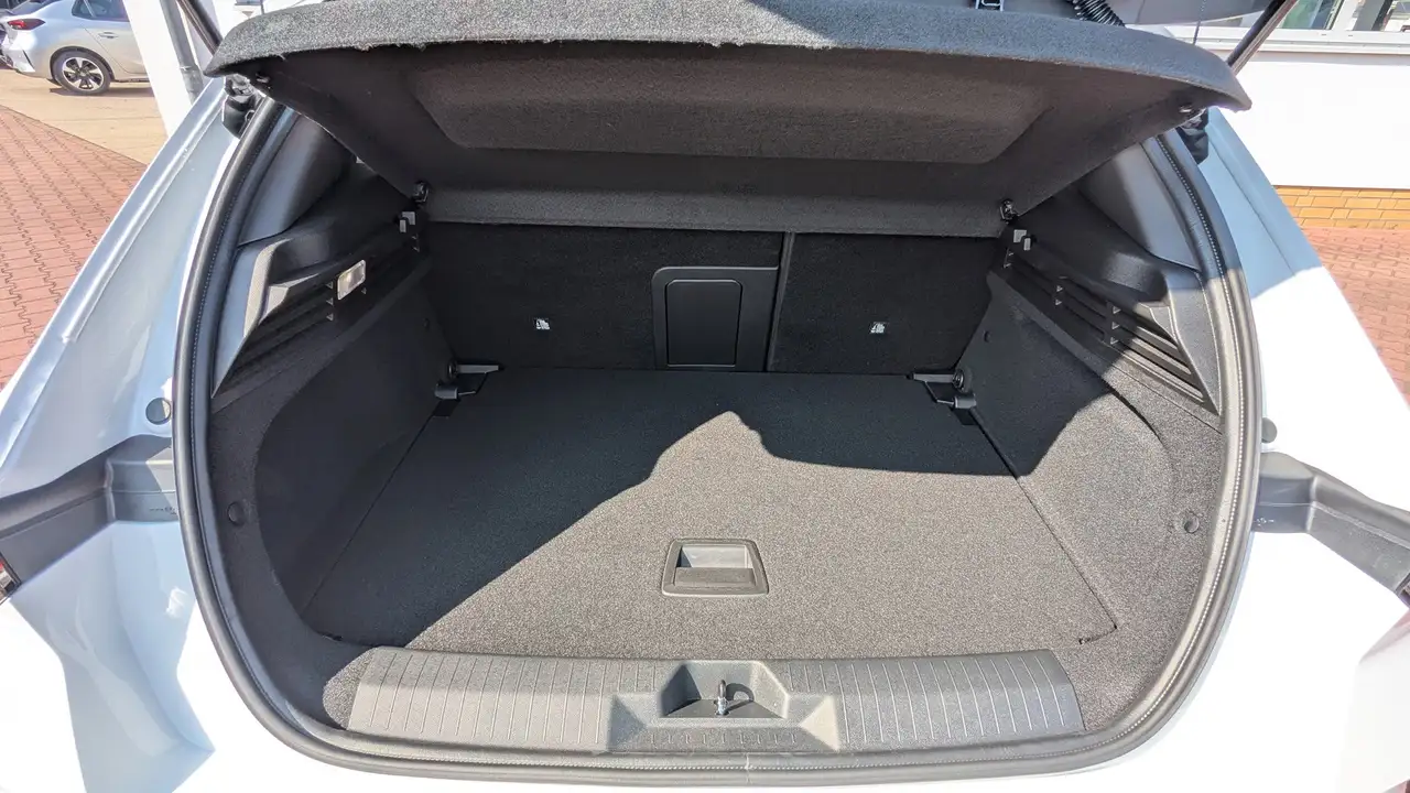 Opel Astra GS Line LHZ/SHL/PixelLED/Parkpilot+Kam/AHVZ/NAVI — Galerie du véhicule 10