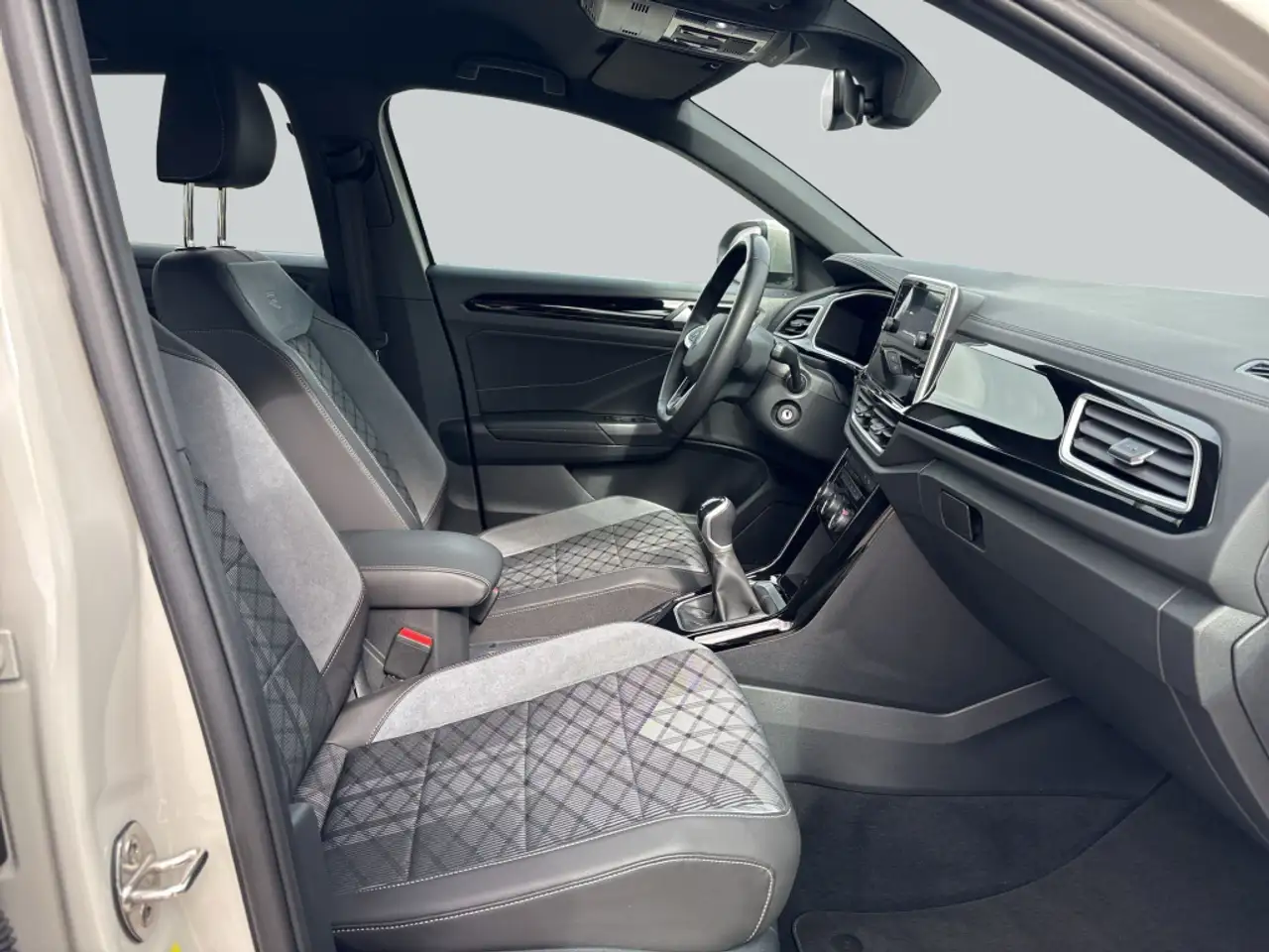 Volkswagen T-Roc R-Line 1.0l TSI 6-Gang ACC SHZ PDC — Galerie du véhicule 15