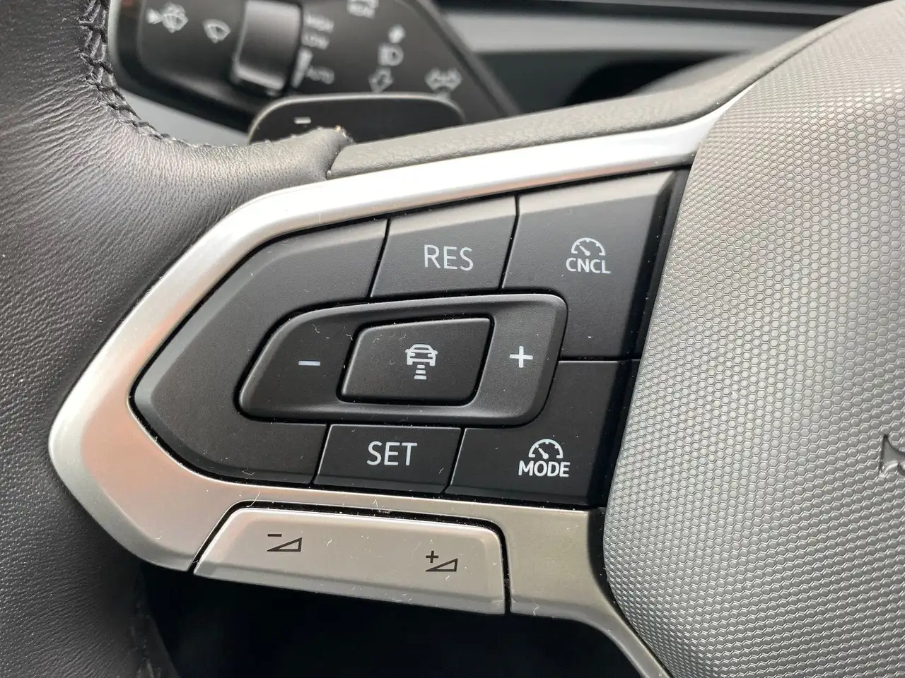 Volkswagen Tiguan 1.5 eTSI DSG GOAL*LED*NAVI*ACC* — Galería del vehículo 15