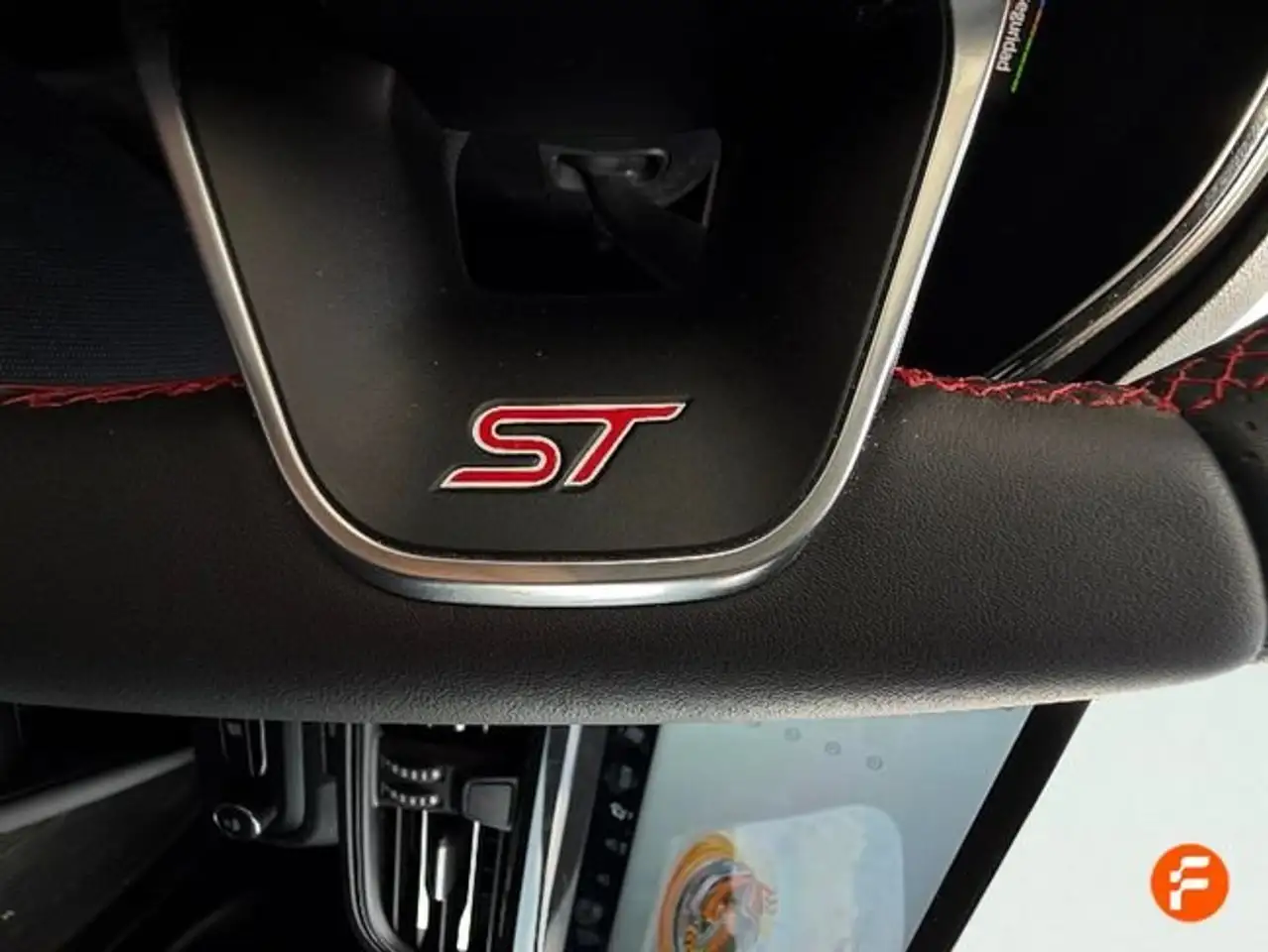 Ford Focus 2.3 Ecoboost ST Edition — Galerie du véhicule 23