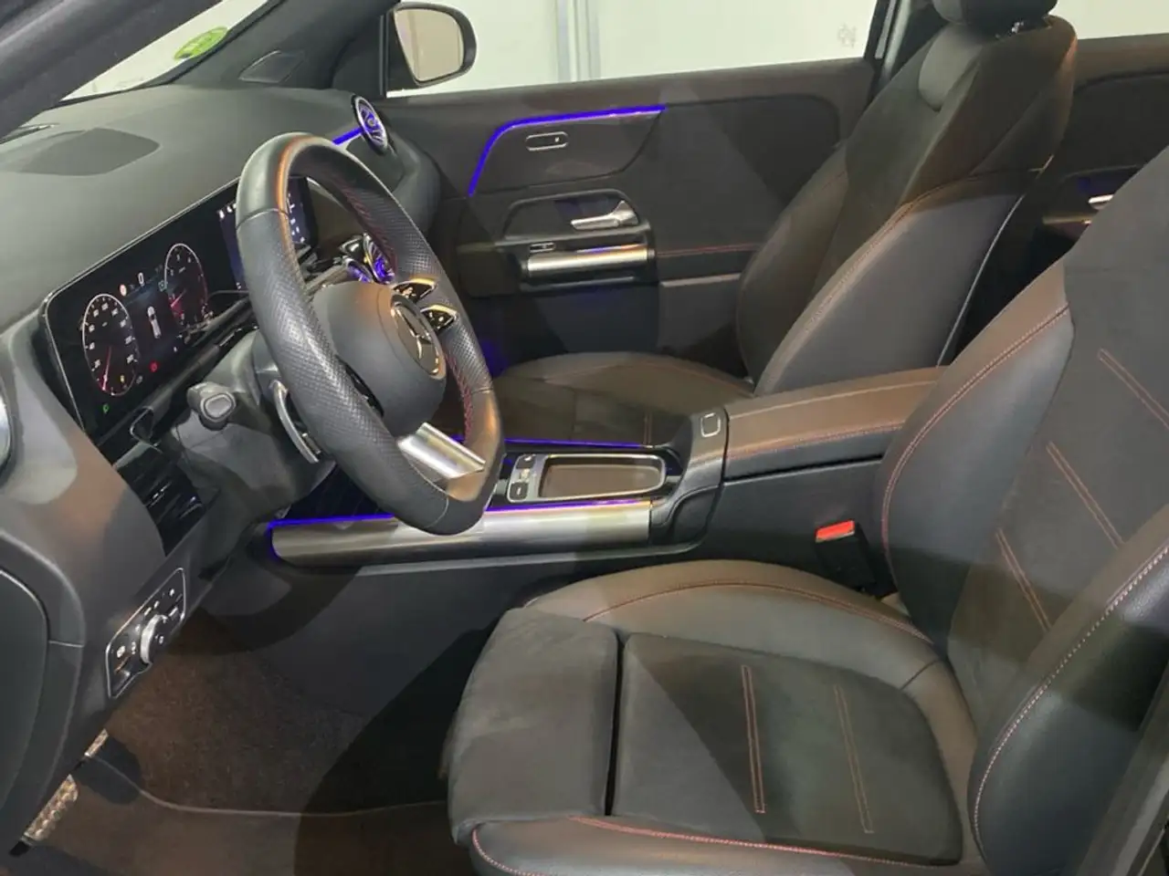 Mercedes-Benz GLA 200 d AMG Line (EURO 6d) — Galería del vehículo 7