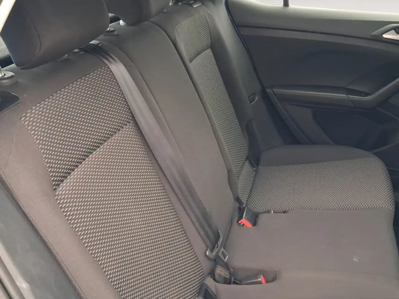 Volkswagen T-Cross TODOTERRENO 1.0 TSI 70KW 95 5P — معرض صور السيارة 6