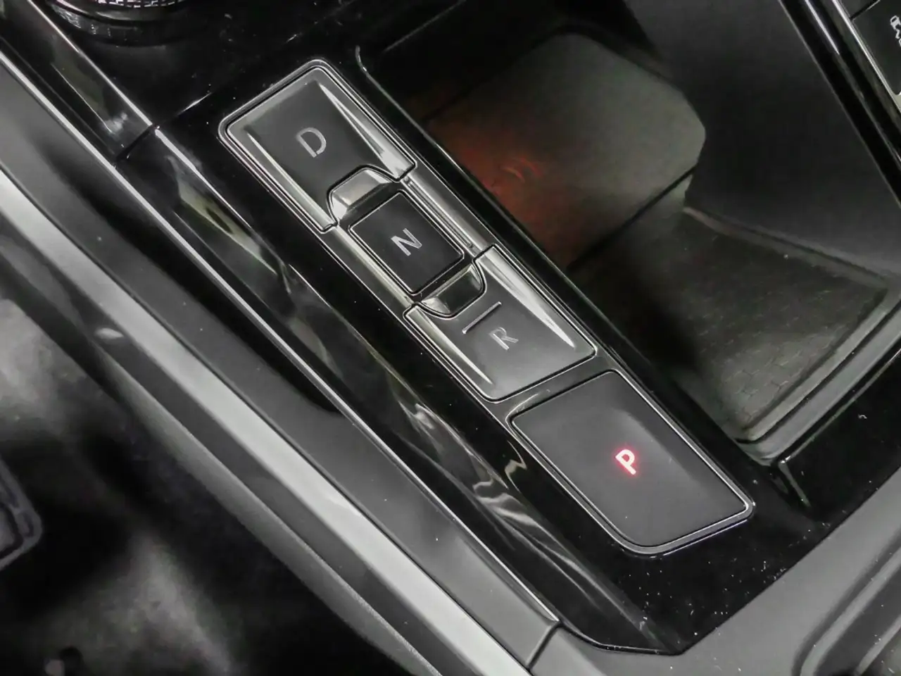 Jaguar I-Pace R-Dynamic SE EV400 Allrad HUD StandHZG Panorama Le — معرض صور السيارة 14