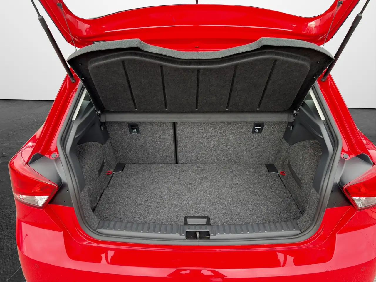 SEAT Ibiza 1.0 TSI Style Edition — Galería del vehículo 13