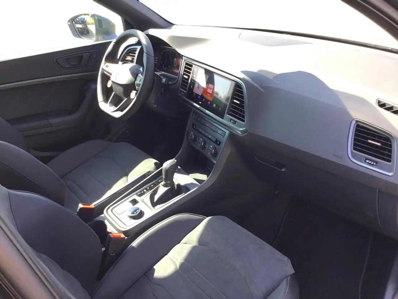 CUPRA Ateca 1.5 TSI +DSG+KAMERA+NAVI+LED+LENKRADHZG.+ — معرض صور السيارة 9