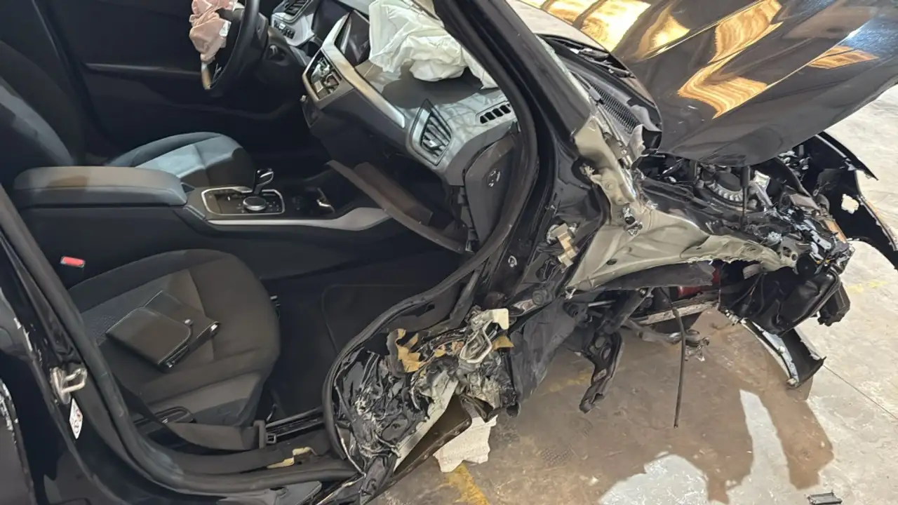 BMW 118 118iA — Galería del vehículo 16