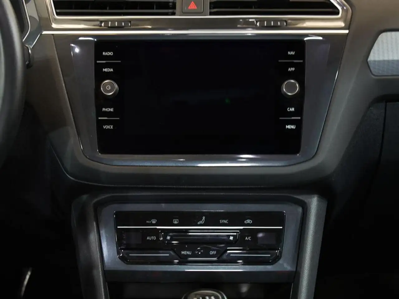 Volkswagen Tiguan 2.0TDI Life 110kW — Galería del vehículo 13