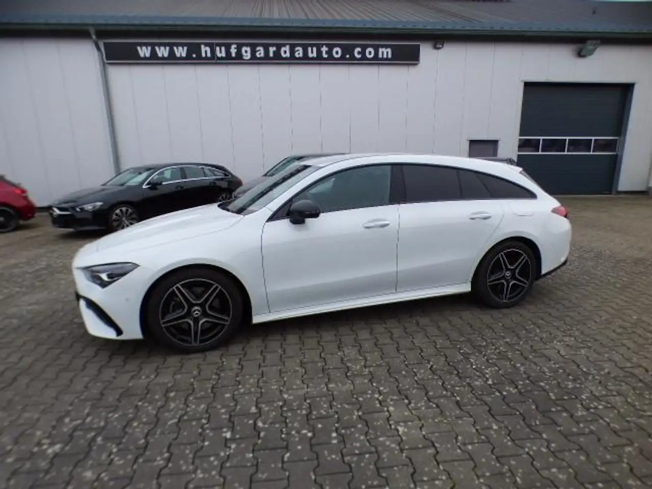 Mercedes-Benz CLA 200 CLA 200 Shooting Brake SB AMG Line Advanced Plus Anhängkupplung Totwinkel Night Paket Verkehrszeichen Assist LED Kamera — Vehicle gallery 2