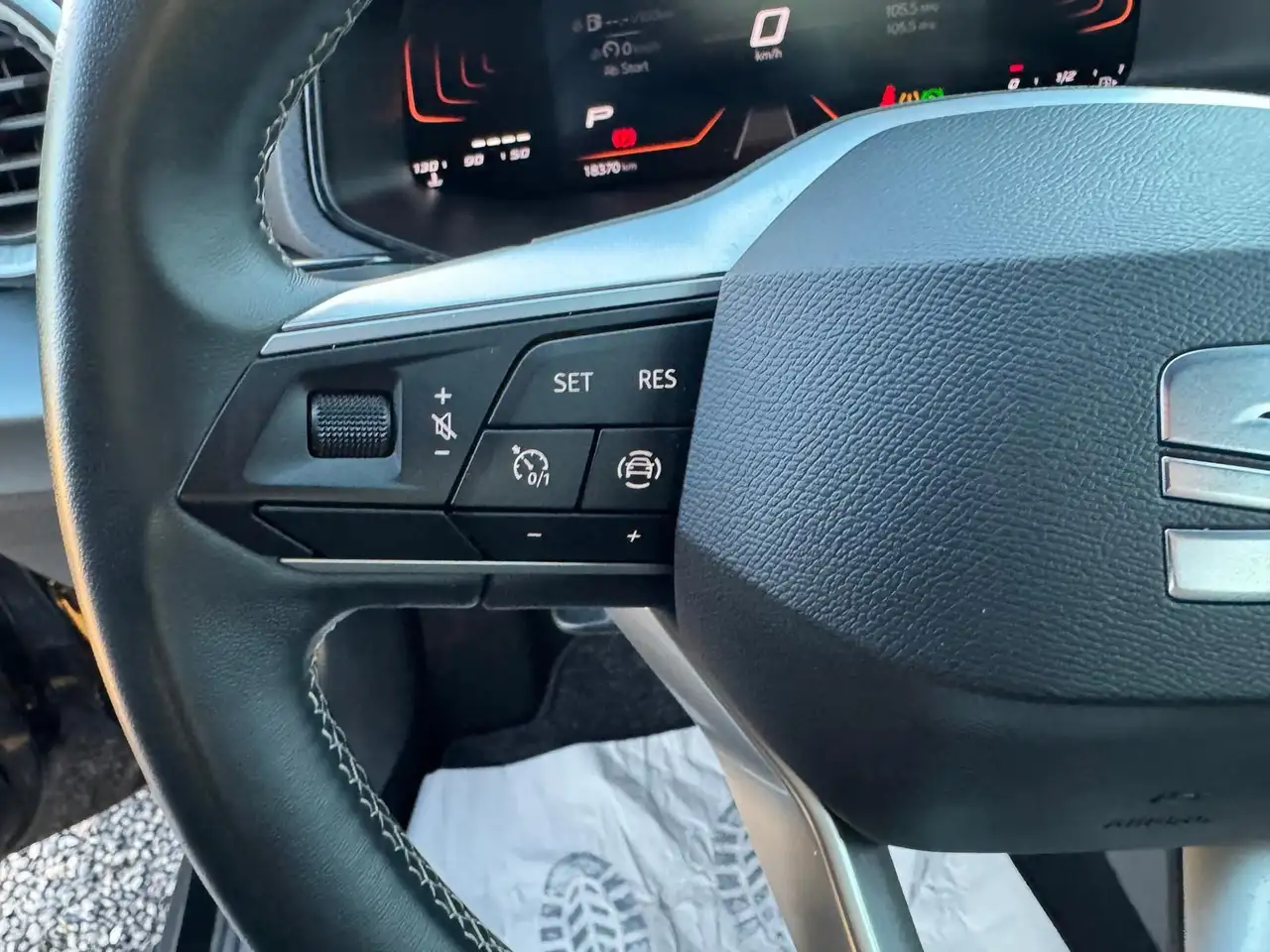 SEAT Arona 1.0 TSI *DSG*XPERIENCE*PDCHI*TEMPOMAT*LED* — معرض صور السيارة 15