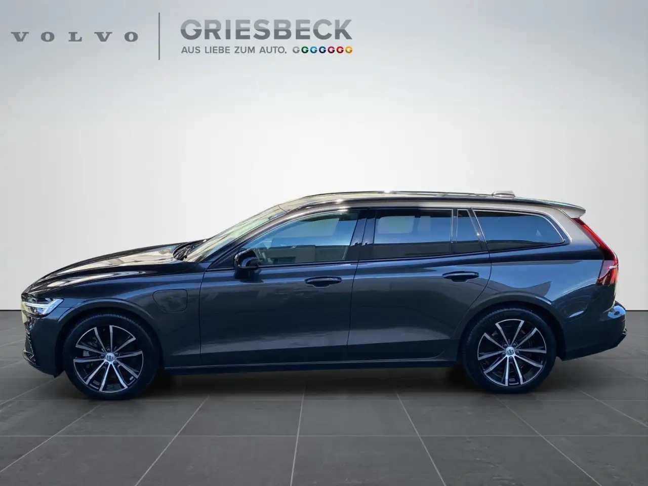 Volvo V60 Kombi T8 Plus Dark Recharge WiPa*LED*Navi*DAB — Galerie du véhicule 2