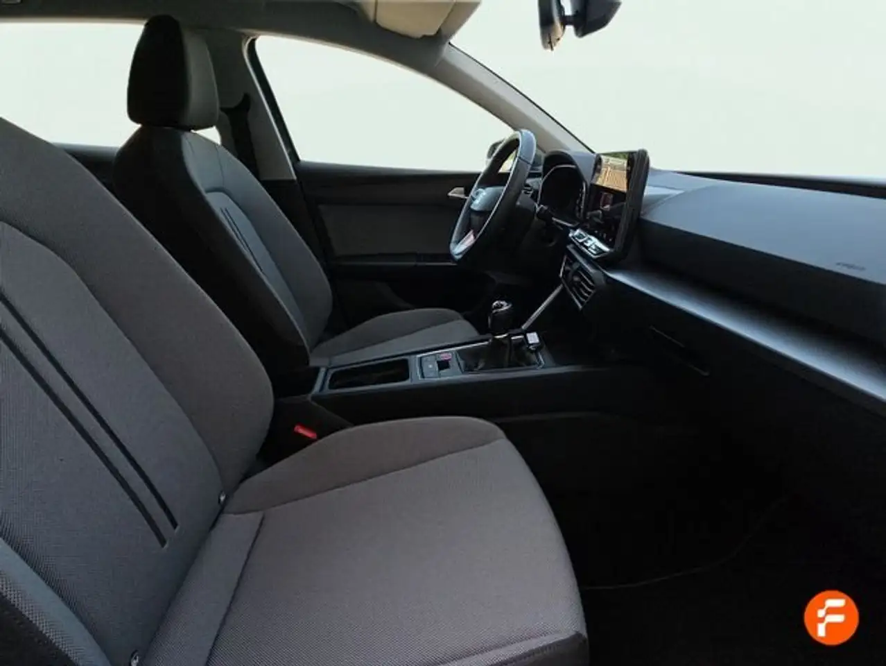 SEAT Leon 1.5 TSI S&S Style 25º Aniversario 115 — Vehicle gallery 17