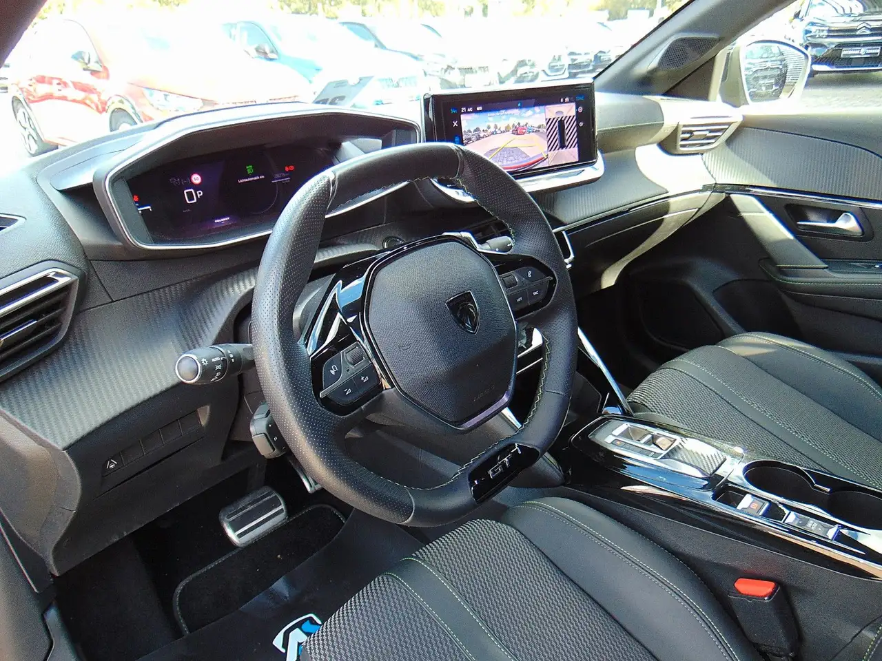 Peugeot 208 Hybrid 145 e-DSC6 GT — Galería del vehículo 10