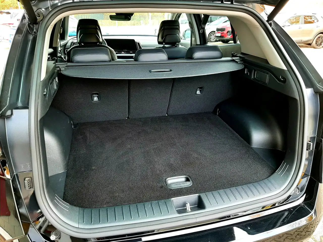 Kia Sportage 1.6T 48V DCT 2WD Spirit Drive MJ25 — معرض صور السيارة 12