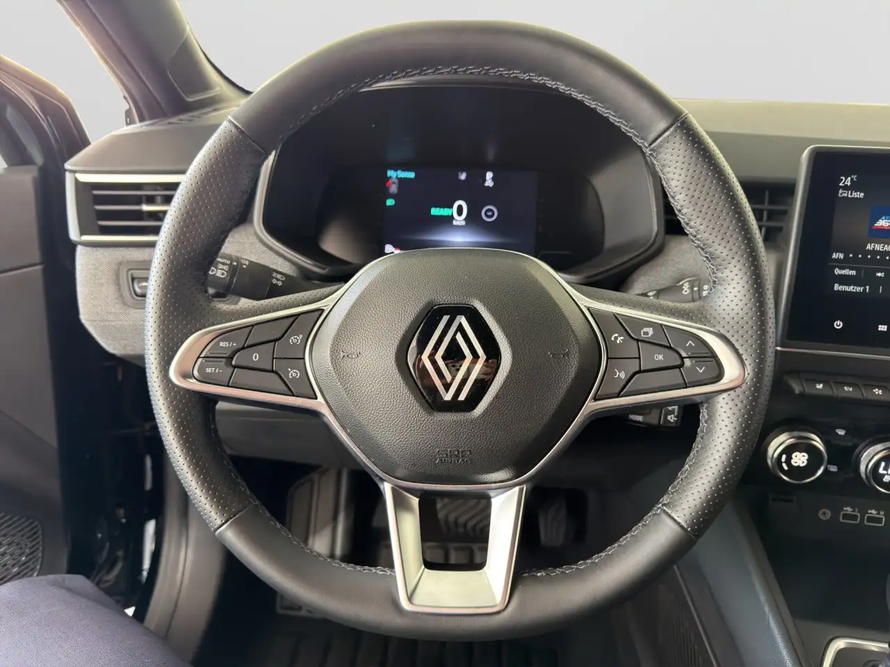Renault Clio V Techno Klima Rückfahrkamera Fenster el. — Vehicle gallery 12