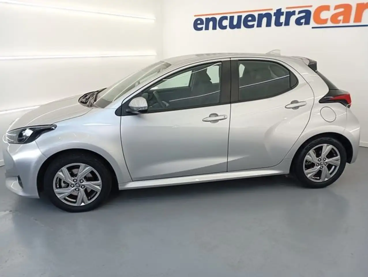 Toyota Yaris 120H 1.5 Active Plus — Galerie du véhicule 7