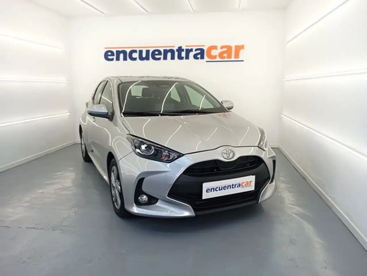Toyota Yaris 120H 1.5 Active Plus — Galerie du véhicule 9