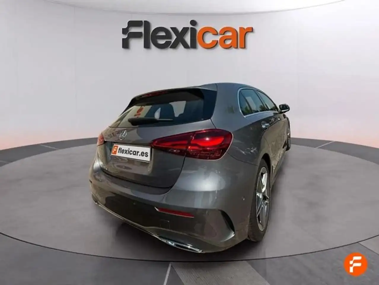 Mercedes-Benz A 180 d — معرض صور السيارة 7