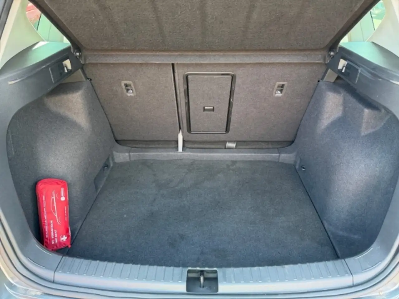 SEAT Ateca FR 1.5 TSI ACT DSG /Totwinkelass./AHK elektr./Temp — Vehicle gallery 12