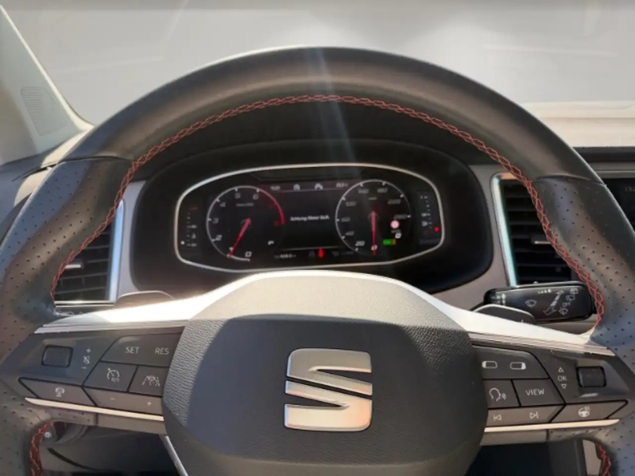 SEAT Ateca FR 1.5 TSI ACT DSG /Totwinkelass./AHK elektr./Temp — Vehicle gallery 8
