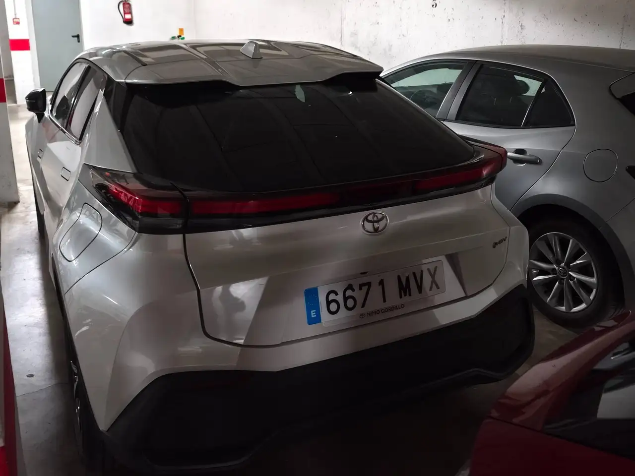 Toyota C-HR C-HR 140H Advance Advance — معرض صور السيارة 4