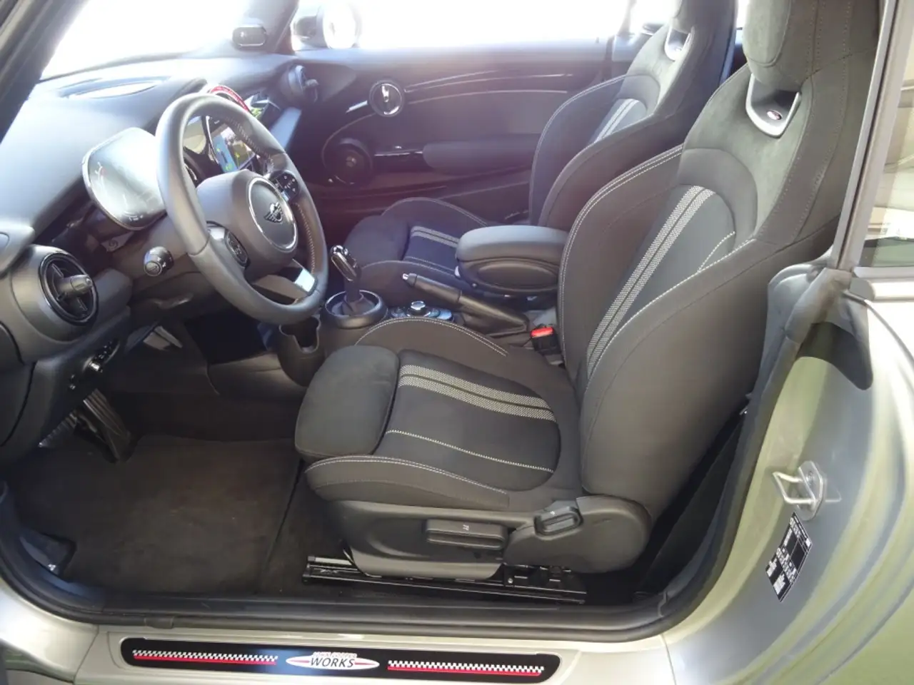 MINI Cooper Cabrio Aut. — Vehicle gallery 23