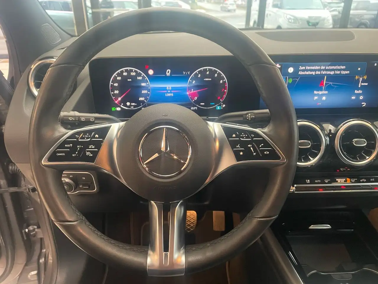 Mercedes-Benz GLA 220 4Matic Progressive *AHK *Night — Vehicle gallery 9