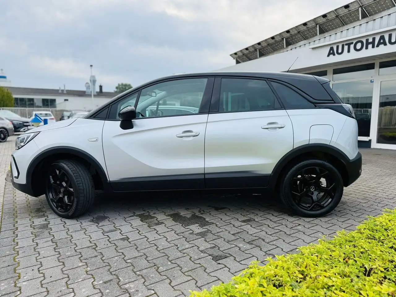 Opel Crossland X 1,2 T ENJOY, Navi, LED, RFK, PTS, SHZ, LKH, Beh. W — Galerie du véhicule 3