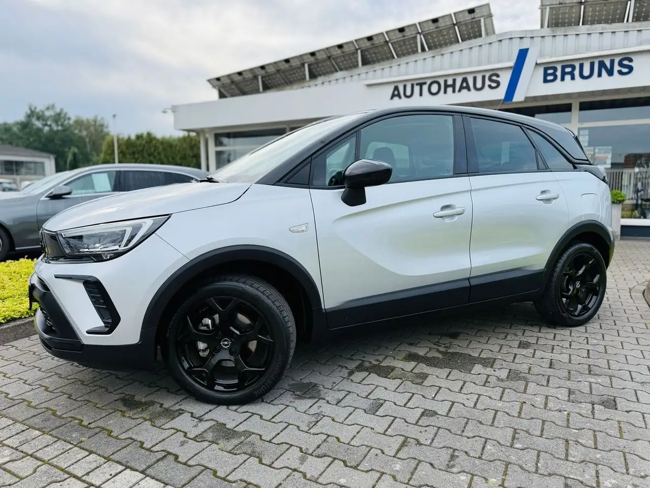 Opel Crossland X 1,2 T ENJOY, Navi, LED, RFK, PTS, SHZ, LKH, Beh. W — Galerie du véhicule 2
