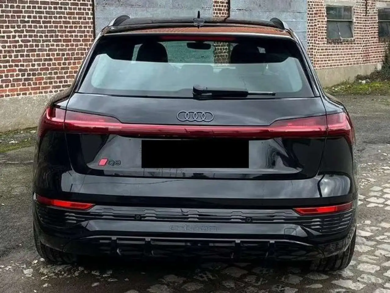 Audi Q8 e-tron 50 quattro Advanced — معرض صور السيارة 7