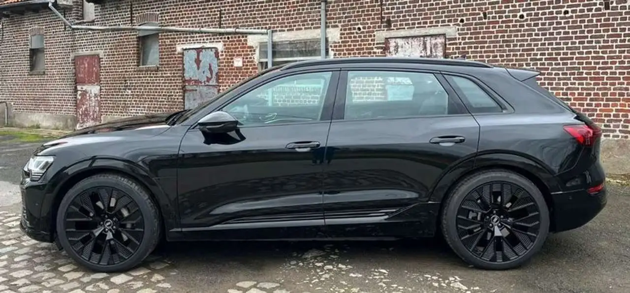 Audi Q8 e-tron 50 quattro Advanced — معرض صور السيارة 4