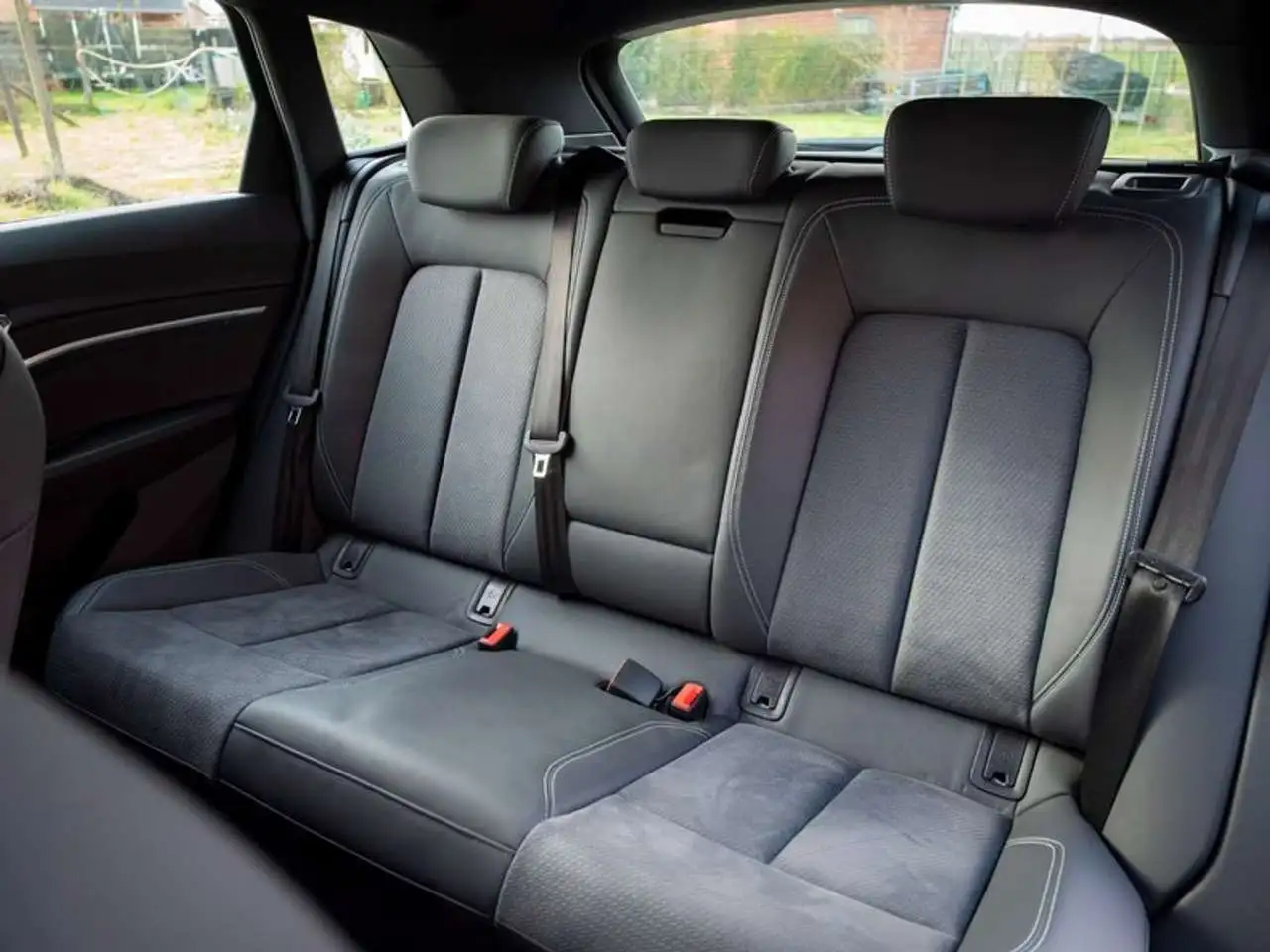 Audi Q8 e-tron 50 quattro Advanced — معرض صور السيارة 10