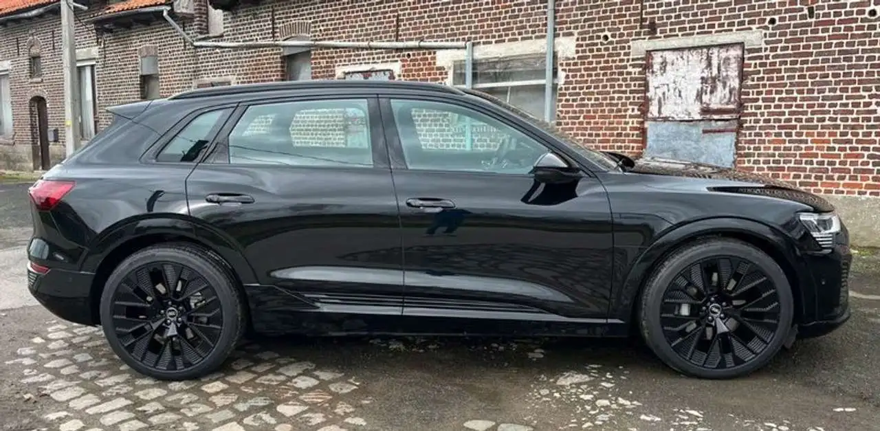 Audi Q8 e-tron 50 quattro Advanced — معرض صور السيارة 3